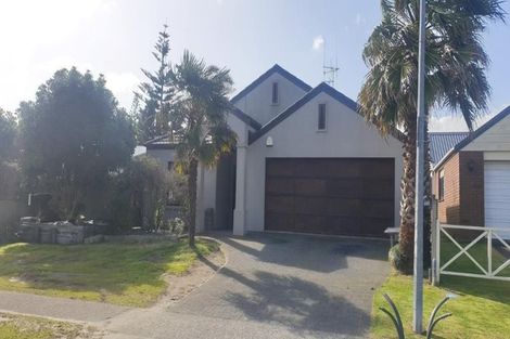 Photo of property in 115a Dickson Road, Papamoa Beach, Papamoa, 3118