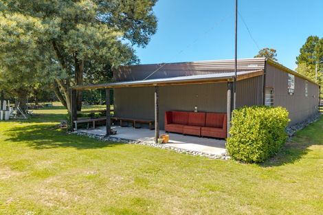 Photo of property in 32 Scarlet Oak Drive, West Melton, Christchurch, 7676