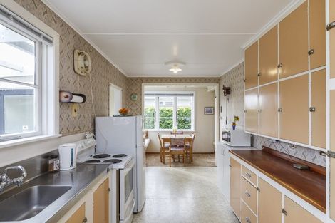 Photo of property in 42 Tweed Street, Roslyn, Palmerston North, 4414