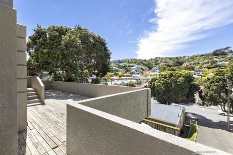 Photo of property in 122 The Parade, Island Bay, Wellington, 6023