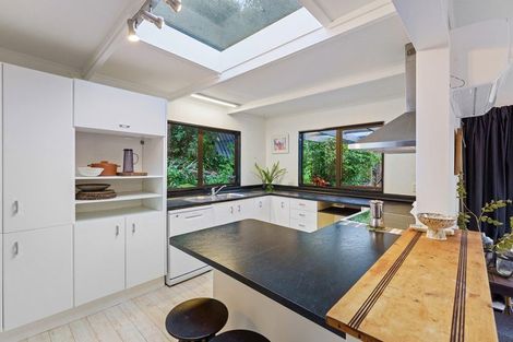 Photo of property in 52 Forest Road, Raumati South, Paraparaumu, 5032