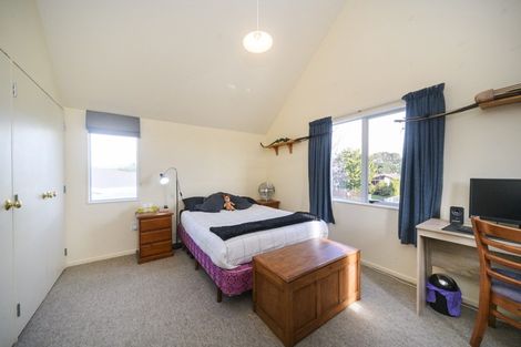 Photo of property in 3 Dampier Avenue, Awapuni, Palmerston North, 4412