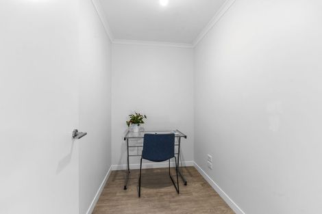 Photo of property in 18 Nukuroa Close, Waitara, 4320