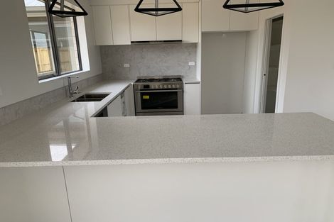 Photo of property in 30 Ruru Street, Cambridge, 3434