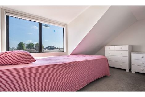 Photo of property in 1/121 Astley Avenue, New Lynn, Auckland, 0600