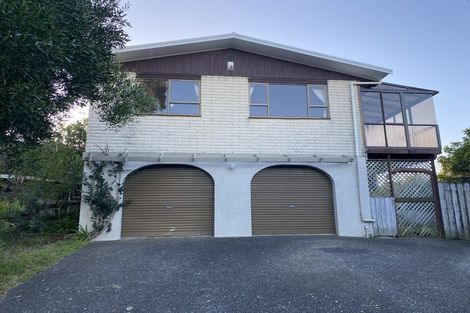 Photo of property in 74 Weatherly Road, Torbay, Auckland, 0630