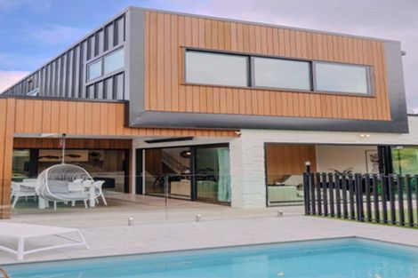 Photo of property in 490 Point Chevalier Road, Point Chevalier, Auckland, 1022