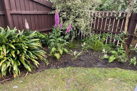 Photo of property in 20 Taupata Street, Redcliffs, Christchurch, 8081