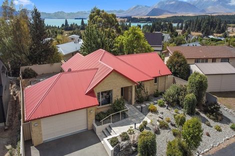 Photo of property in 53 Murray Place, Lake Tekapo, 7999