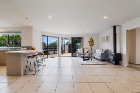 Photo of property in 20 Barbados Way, One Tree Point, 0118