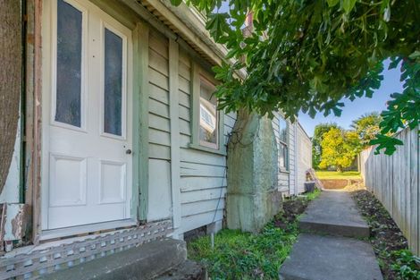 Photo of property in 47 Cameron Road, Bluff Hill, Napier, 4110