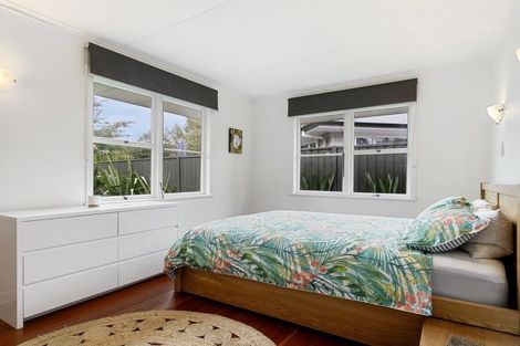 Photo of property in 3a Norfolk Road, Waipahihi, Taupo, 3330