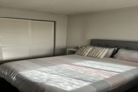 Photo of property in 2 Mcarthur Street, Terrace End, Palmerston North, 4410