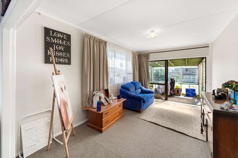 Photo of property in 32 Manuka Street, Castlecliff, Whanganui, 4501