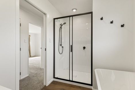 Photo of property in 1 Ruskin Place, Westown, New Plymouth, 4310