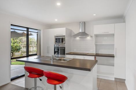 Photo of property in 54 Fairfax Crescent, Pyes Pa, Tauranga, 3112