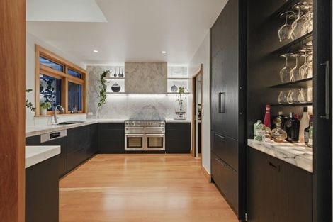 Photo of property in 125b Oceanbeach Road, Mount Maunganui, 3116