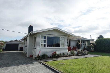 Photo of property in 3 Carlyle Street, Tuatapere, 9620