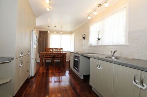 Photo of property in 27 Bowater Place, Manurewa, Auckland, 2102