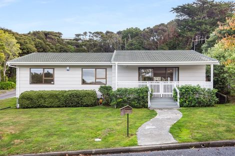 Photo of property in 19 Seagull Place, Whitby, Porirua, 5024