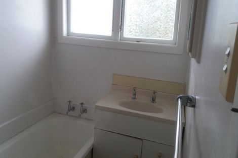 Photo of property in 2/5 Amandale Avenue, Mount Albert, Auckland, 1025