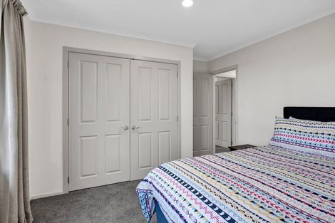 Photo of property in 19 Dolphin Parade, Bell Block, New Plymouth, 4312