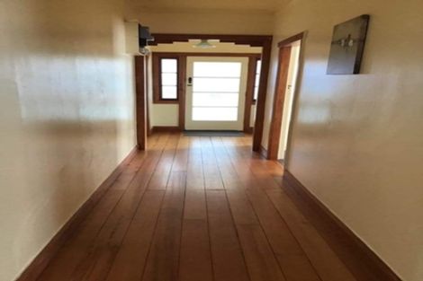 Photo of property in 378a Oxford Street, Levin, 5510