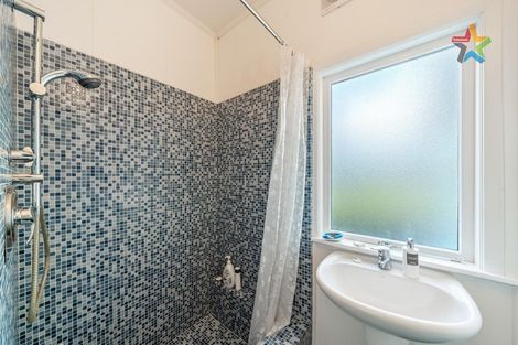 Photo of property in 51 Howard Road, Point Howard, Lower Hutt, 5013