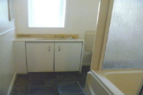 Photo of property in 25 Melrose Road, Island Bay, Wellington, 6023