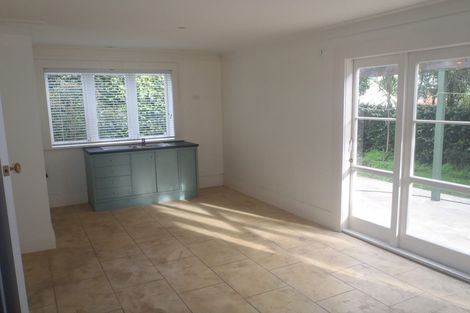 Photo of property in 42 Bassett Road, Remuera, Auckland, 1050