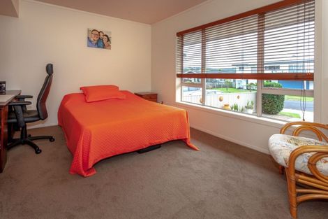 Photo of property in 133 Bruce Wallace Place, Whangamata, 3620