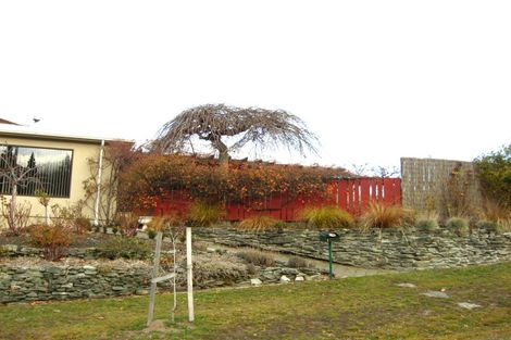 Photo of property in 1 Argyle Place, Arrowtown, 9302