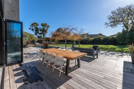 Photo of property in 9 Walnut Avenue, Strowan, Christchurch, 8052