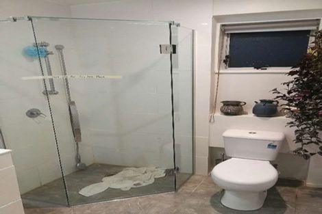 Photo of property in 233 Glengarry Road, Glen Eden, Auckland, 0602