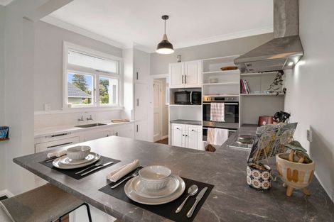 Photo of property in 64 Great North Road, Saint Johns Hill, Whanganui, 4500