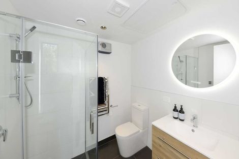 Photo of property in 11/243 Cambridge Terrace, Christchurch Central, Christchurch, 8013