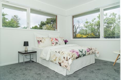 Photo of property in 41 Lawrence Crescent, Hillpark, Auckland, 2102