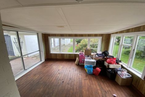 Photo of property in 10 Grey Street, Martinborough, 5711