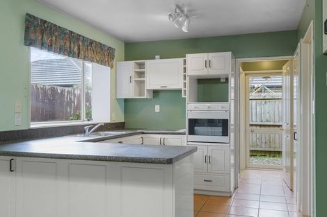 Photo of property in 2/116 Yaldhurst Road, Sockburn, Christchurch, 8042