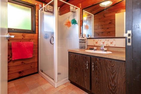 Photo of property in 13 Chestnut Grove, Tairua, 3508