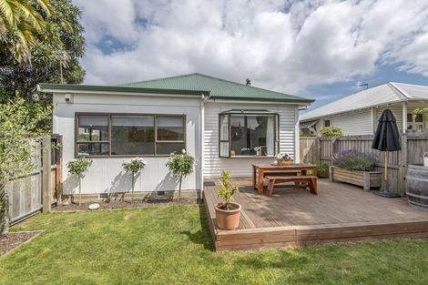 Photo of property in 20 Edgeware Road, St Albans, Christchurch, 8014