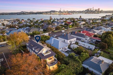 Photo of property in 10 Calliope Road, Devonport, Auckland, 0624
