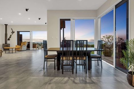 Photo of property in 37 Pekama Drive, Cable Bay, 0420