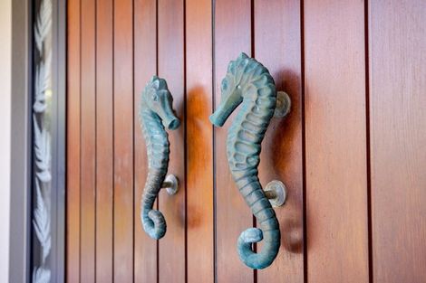 Photo of property in 17 Shaw Road, Waihi Beach, 3611