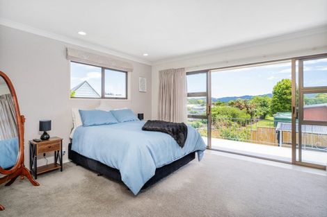 Photo of property in 2 Hamilton Crescent, Whitianga, 3510