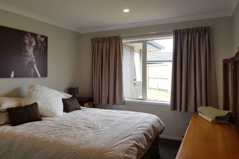 Photo of property in 4 Lakeside Terrace, Omokoroa, 3114