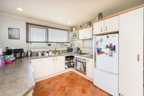 Photo of property in 17 Egmont Place, Westbrook, Palmerston North, 4412