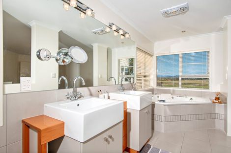 Photo of property in 19 Island View Heights, Coastlands, Whakatane, 3120