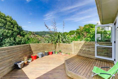 Photo of property in 28 Aperahama Street, Paekakariki, 5034