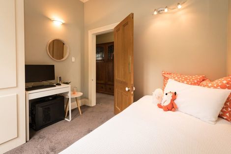 Photo of property in 194 Sydney Street West, Thorndon, Wellington, 6011